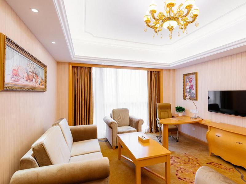 Vienna International Hotel Shanghai Pudong New District Dishui Lake Univeristy City Nianbalian Eksteriør billede